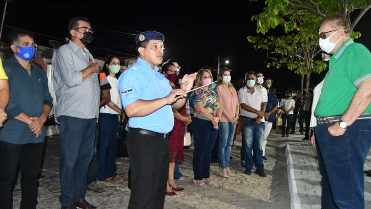 Representantes da Câmara prestigiam inauguração de creche no bairro Catanduvas