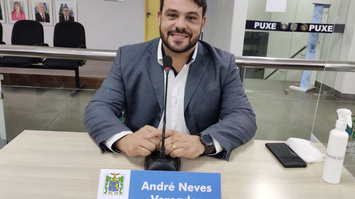 André Neves sugere restauração da Praça Zacarias Linhares