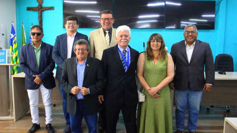 Câmara homenageia o auditor fiscal federal Sr. Paulo Henrique Moura com Título de Cidadania e Medalha do Mérito