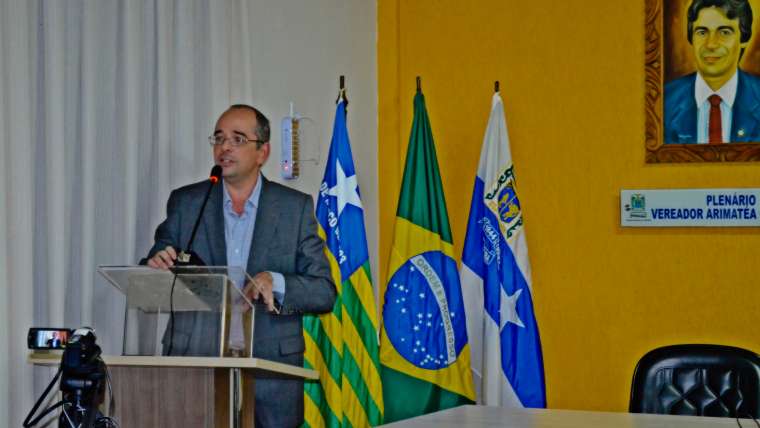 Sessão de Terça-Feira na Câmara Municipal de Parnaíba contou com a presença do Secretário de Educação Roger Jacob