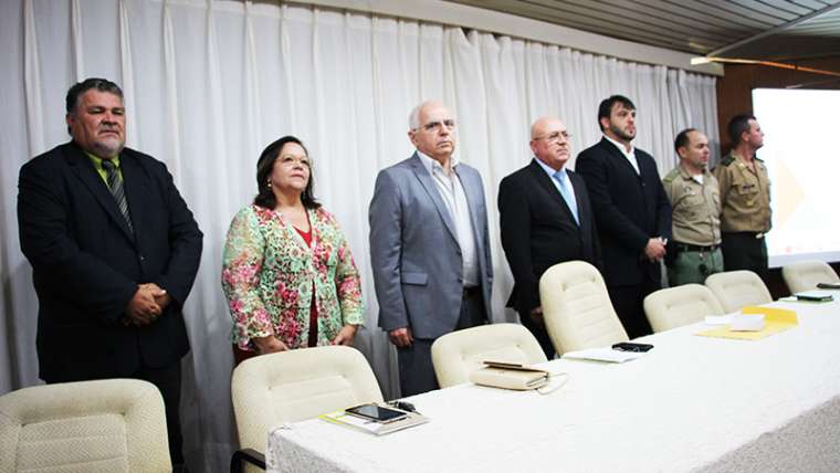 Poeta Everaldo Moreira é homenageado pelo Presidente da Câmara Geraldo Alencar