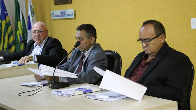 Câmara aprova requerimentos que solicitam mais infraestrutura para a cidade