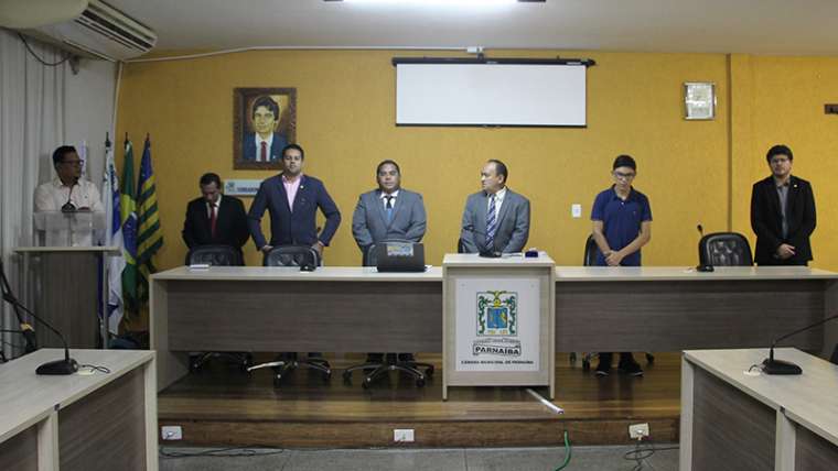 Estudante conquista o Ouro na OBMEP e é homenageado pelo Legislativo de Parnaíba