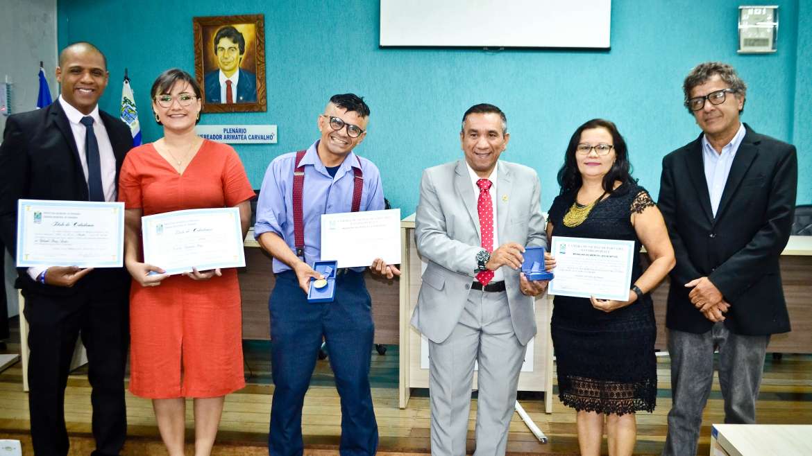 Vereador Marquinho homenageia Assis dos Balões
