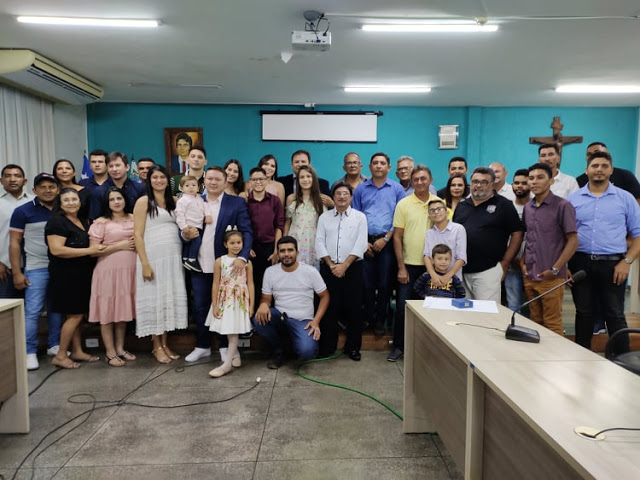 Joãozinho do Trânsito homenageia os empresários Bel Júnior e James Bel na Câmara Municipal