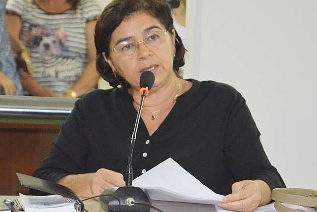 Fátima Carmino apresentará Projeto que cria campanha “Dezembro Verde” contra abandono de animais