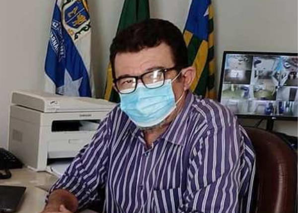URGENTE: Presidente da Câmara pede que Florentino Neto informe quando a CoronaVac começará a ser aplicada em Parnaíba