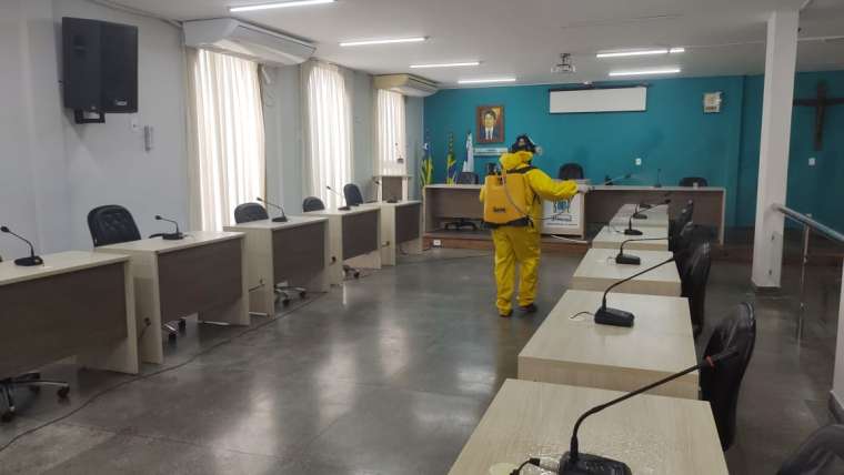 Câmara recebe sanitização dos ambientes de prevenção ao COVID-19 por parte da secretaria municipal de Saúde