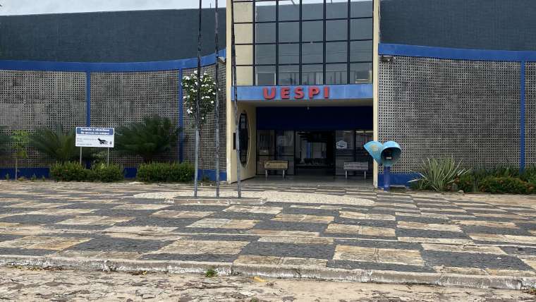 Descaso com a educação pública em Parnaíba; Uespi deixa população sem cursos importantes para a cidade