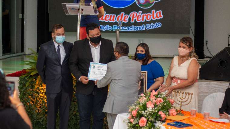 Parlamentares participam de solenidade em homenagem a Juvenal Domini