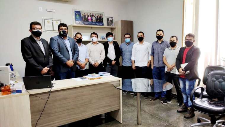 Engenheiros de Teresina visitam presidente e apresentam Proposta de PL de Inspeção Predial