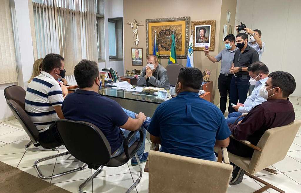 Câmara Municipal dialoga com Prefeito Mão Santa
