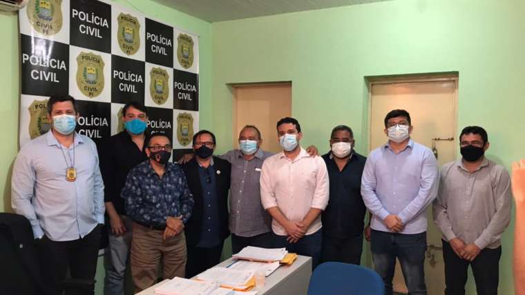Vereadores de Parnaíba tratam de segurança pública com delegado Rodrigo Luna