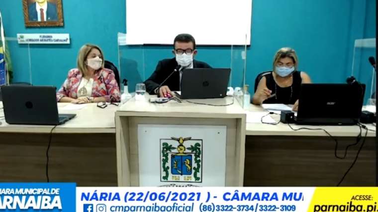 Parlamentares discutem importantes pleitos durante sessão