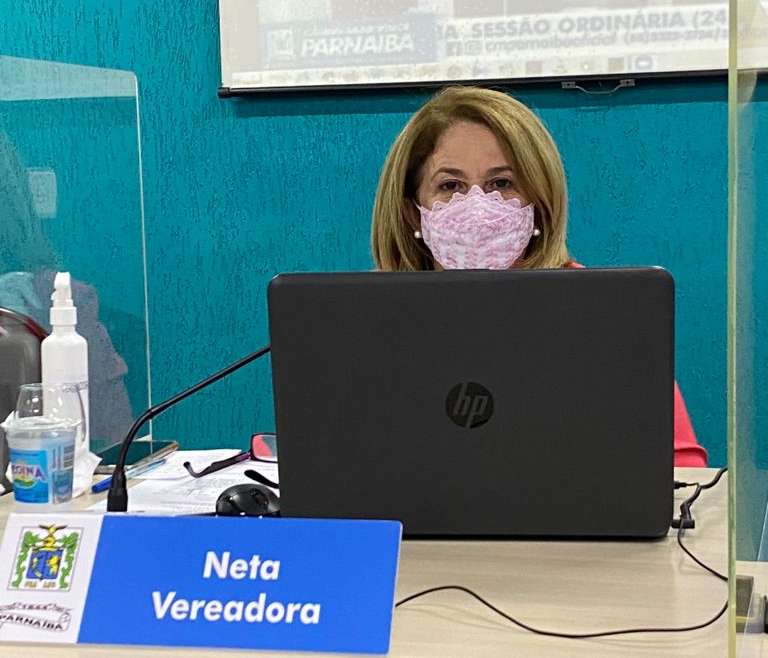 Vereadora quer antecipação de segunda dose da vacina contra a covid-19 aos professores