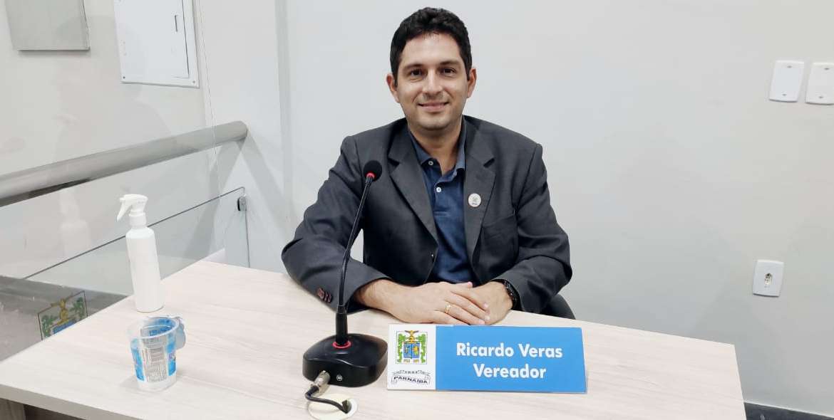 Ricardo Veras solicita reparos no piso da Quadra do Ipase