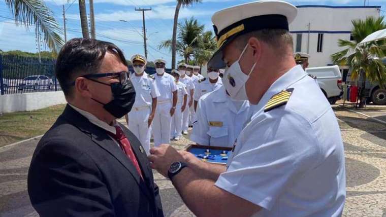 Vereador Edcarlos Gouveia é homenageado pela Capitania dos Portos do Piauí