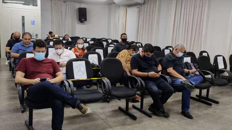 Recuperação de iluminação pública e debate sobre cultura foram pautas da sessão desta segunda (13)