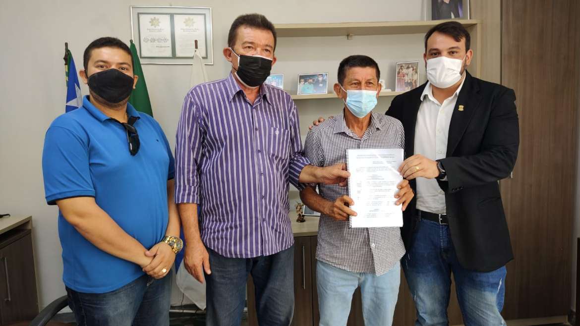 Parlamentares de Cajueiro da Praia (PI) e Anapurus (MA), buscam novo Regimento Interno da Câmara de Parnaíba
