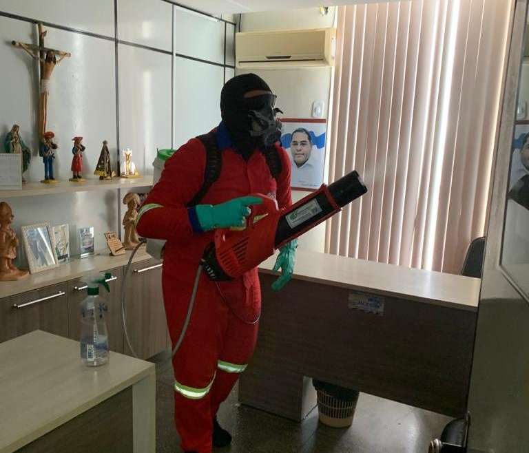 Câmara Municipal de Parnaíba passa por sanitização