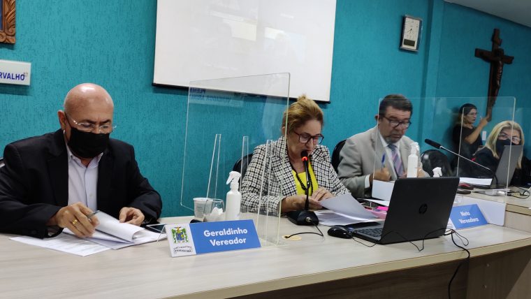 Saiba quais demandas da população foram discutidas na sessão desta quinta-feira (03)
