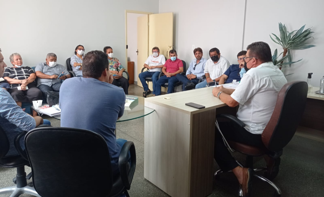 Vereadores, contadores e sindicatos tratam sobre possível rateio de sobras do Fundeb