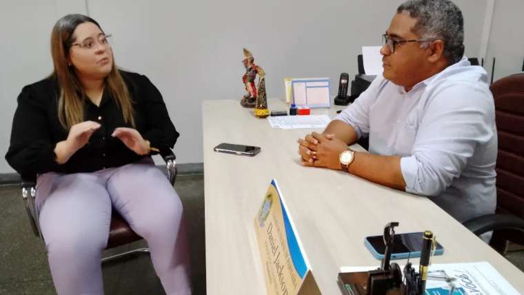Diretora do Detran-PI participa de reunião na presidência da Câmara