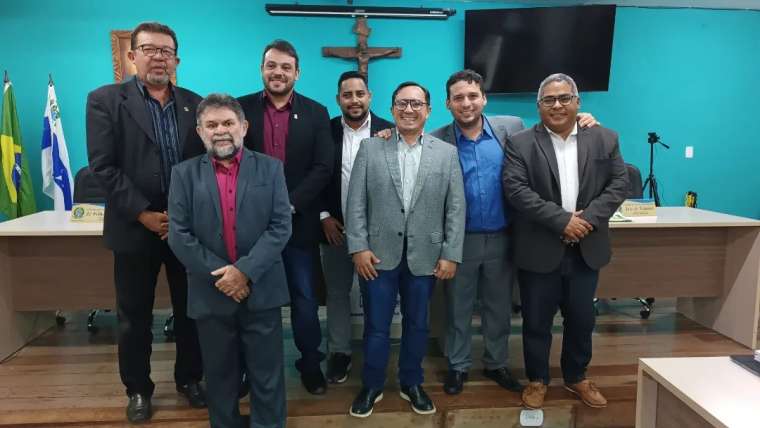 Câmara Municipal recebe advogado Dr. Cajubá Neto para tratar sobre Regularização Fundiária