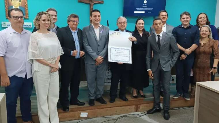 Câmara entrega Título de Cidadania Parnaibana ao médico, professor e pesquisador Raimundo Silva Neto