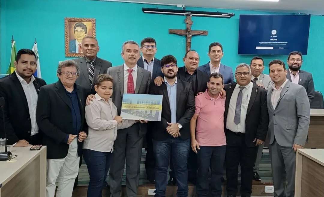 Professor e secretário de Estado Washington Bonfim recebe Título de Cidadania Parnaibana