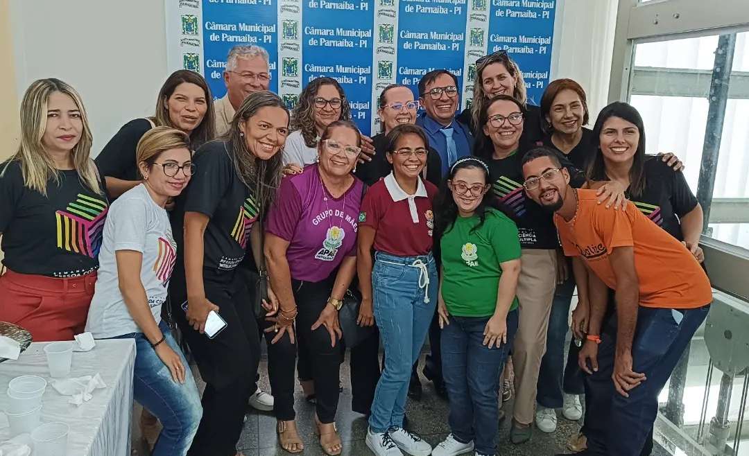 Câmara Municipal realiza sessão solene em homenagem aos 53 anos da APAE de Parnaíba